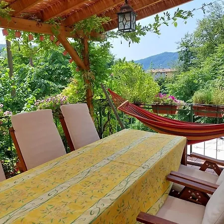 Holiday home La Casa Rosa Di Segusino With Jacuzzi In Garden